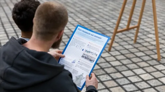 Kijktocht: Een museum vol mensen (6+)